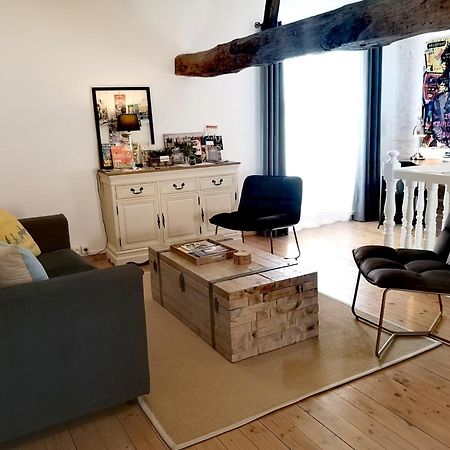 Willa La Demeure Des Artistes - Quartier Historique Saintes Zewnętrze zdjęcie